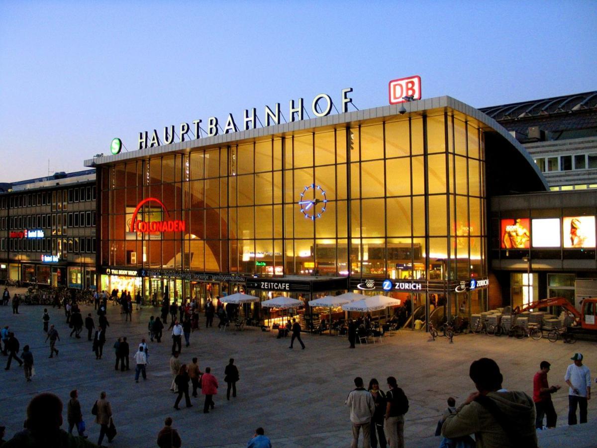 Smarty Cologne Dom Hotel - Boardinghouse - Kontaktloser Self Check-In Exteriör bild