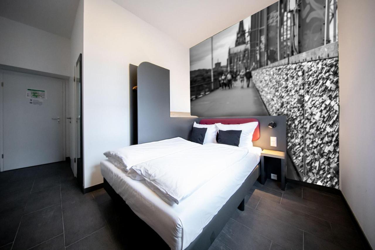 Smarty Cologne Dom Hotel - Boardinghouse - Kontaktloser Self Check-In Exteriör bild