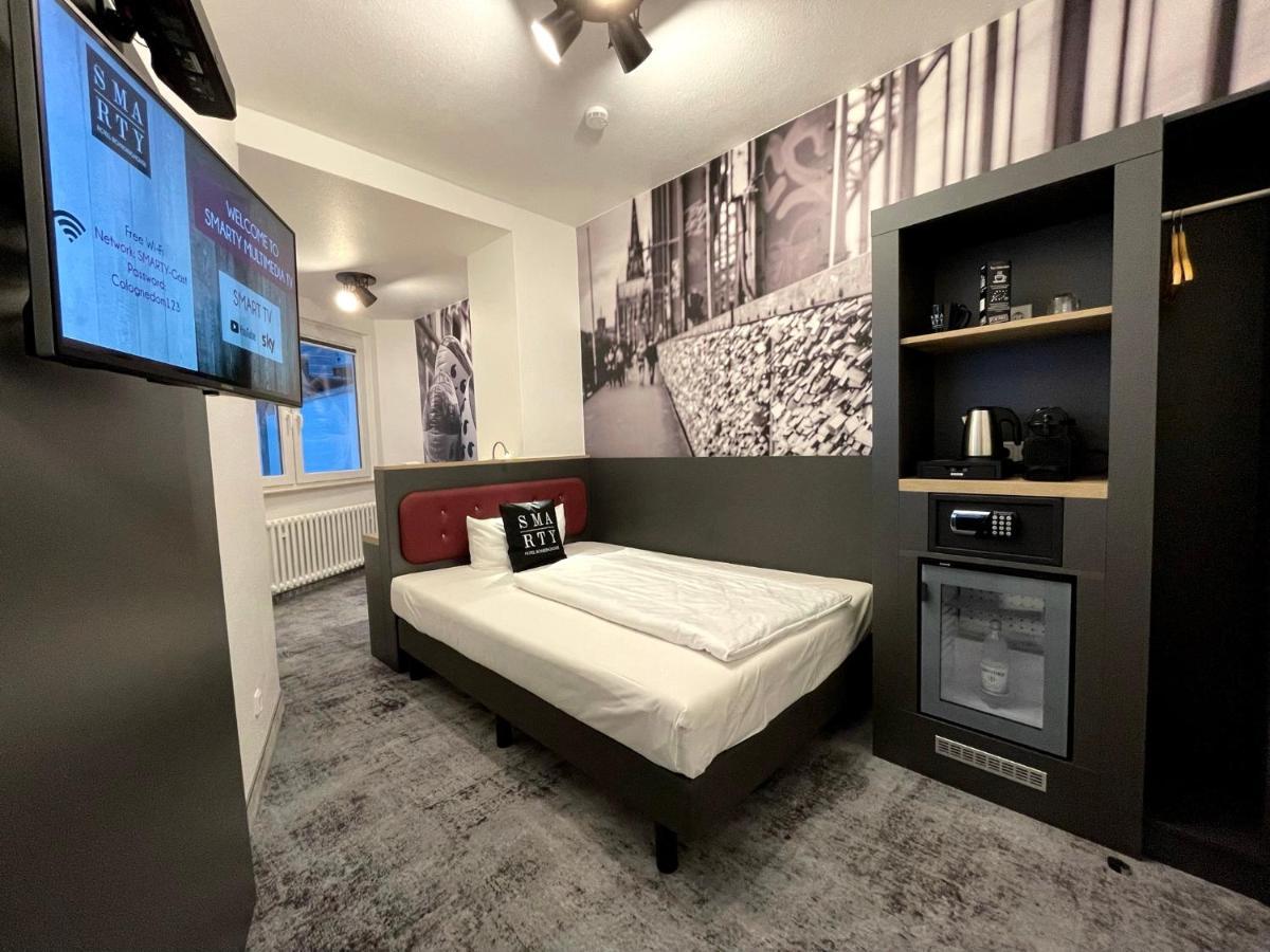Smarty Cologne Dom Hotel - Boardinghouse - Kontaktloser Self Check-In Exteriör bild