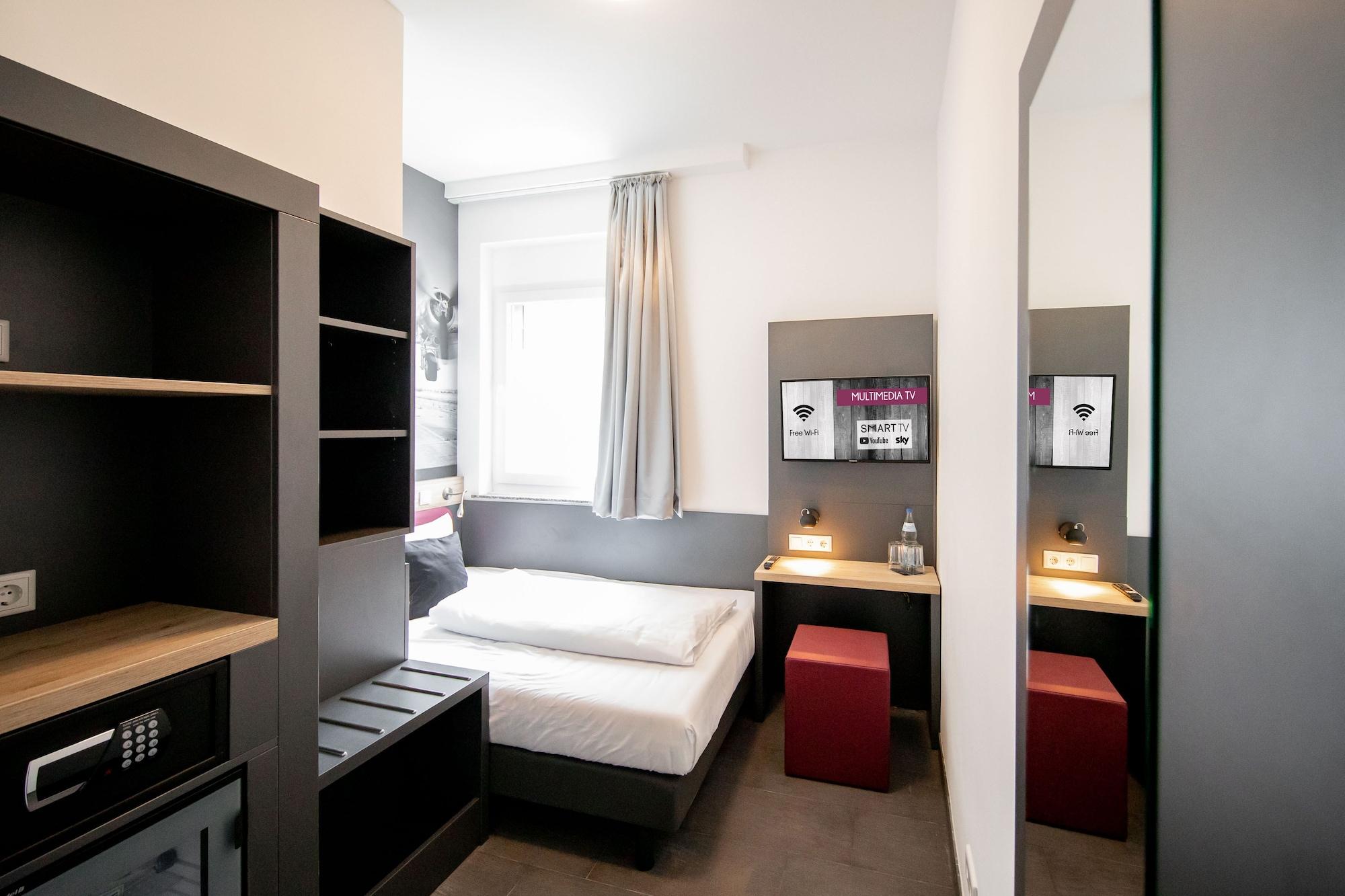 Smarty Cologne Dom Hotel - Boardinghouse - Kontaktloser Self Check-In Exteriör bild