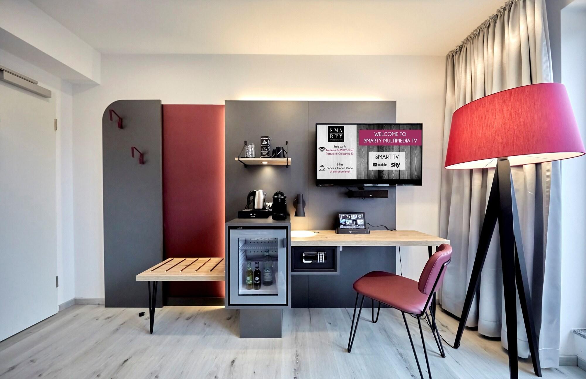 Smarty Cologne Dom Hotel - Boardinghouse - Kontaktloser Self Check-In Exteriör bild